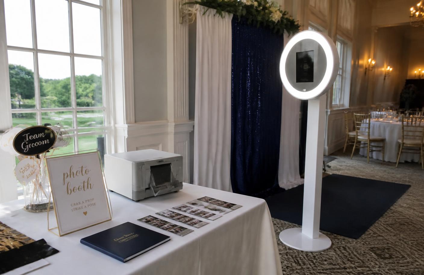 Photobooth op een evenement met feestende gasten
